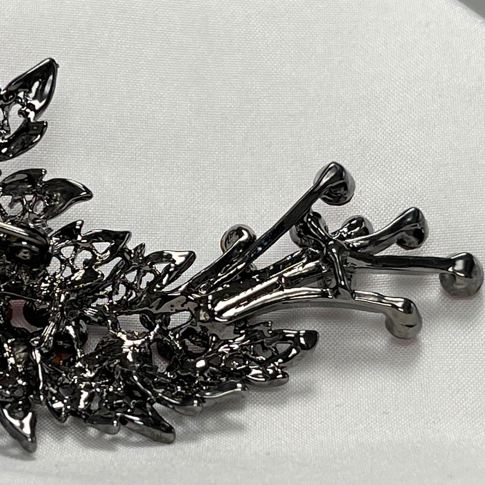 Vintage Ravoli Red Rhinestone Brooch.  3.5” - Picture 10 of 12